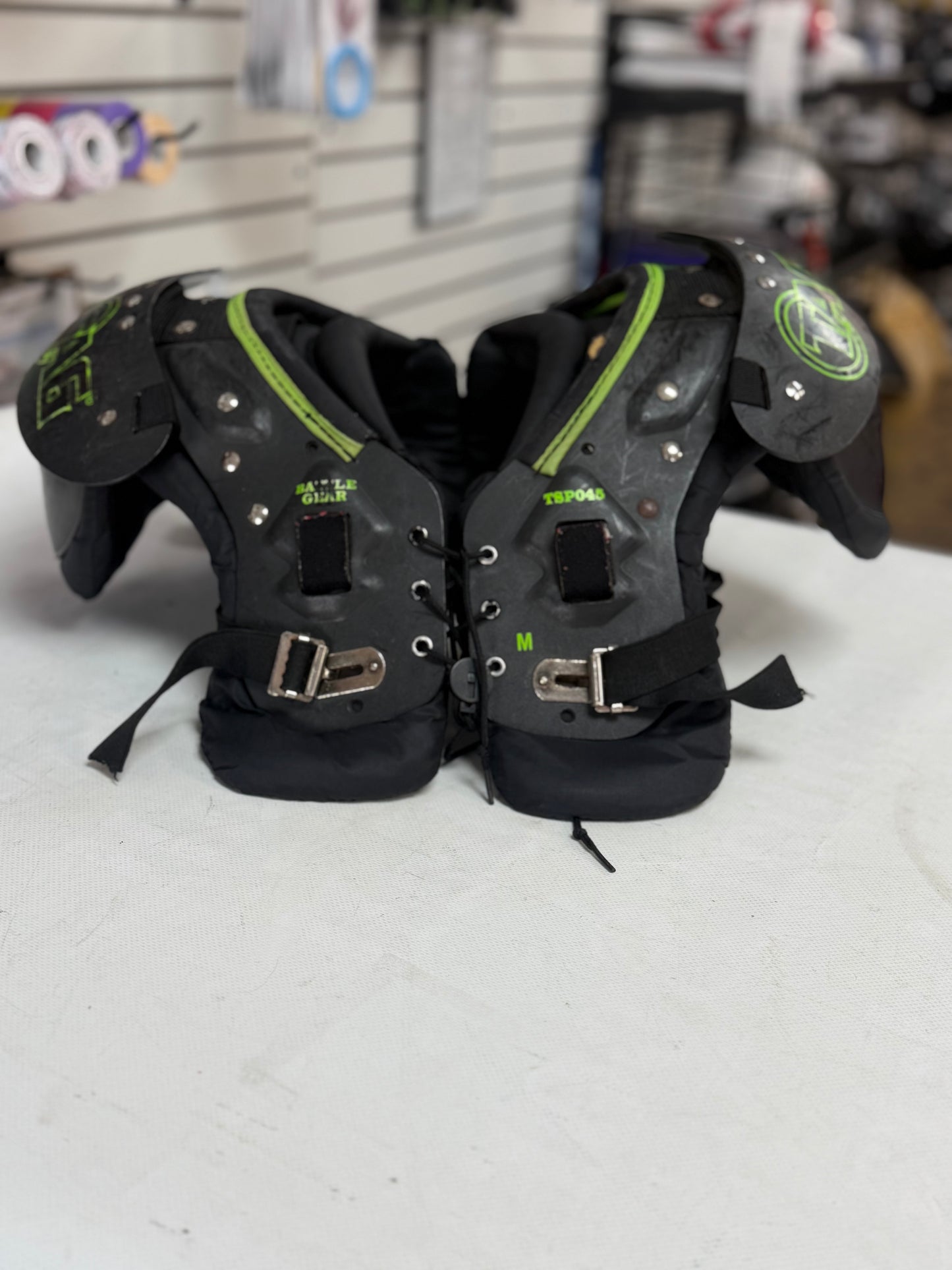 Battle Gear Youth Large Shoulder Pads (used)