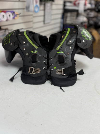 Battle Gear Youth Large Shoulder Pads (used)