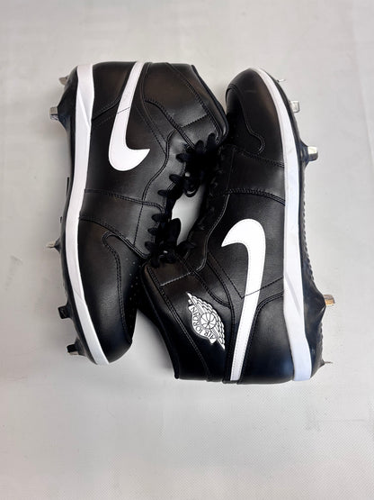 Nike Air Jordan 1 Retro Metal men's baseball cleats size 16