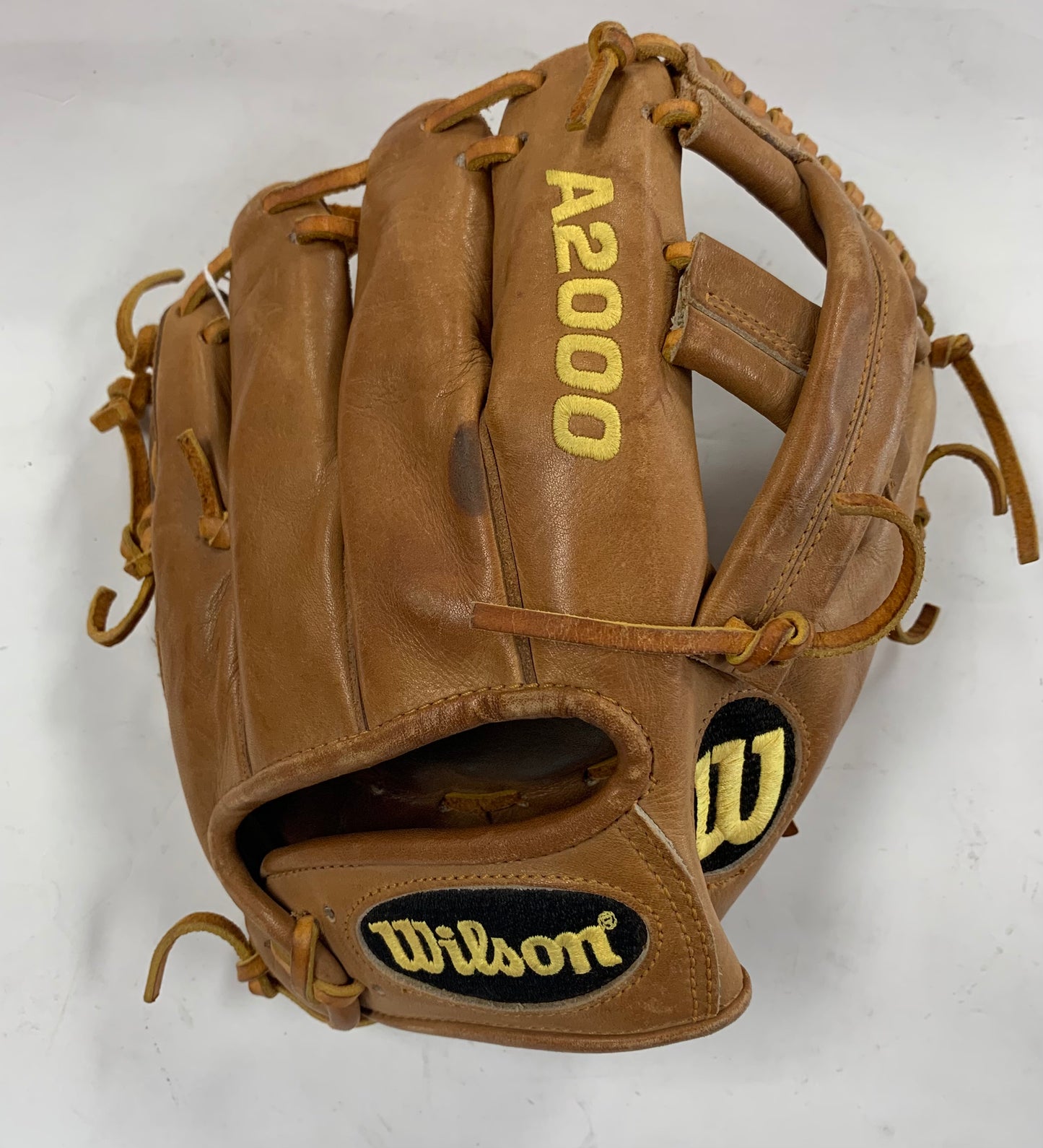 Baseball Gloves - Used, Quality Mitts