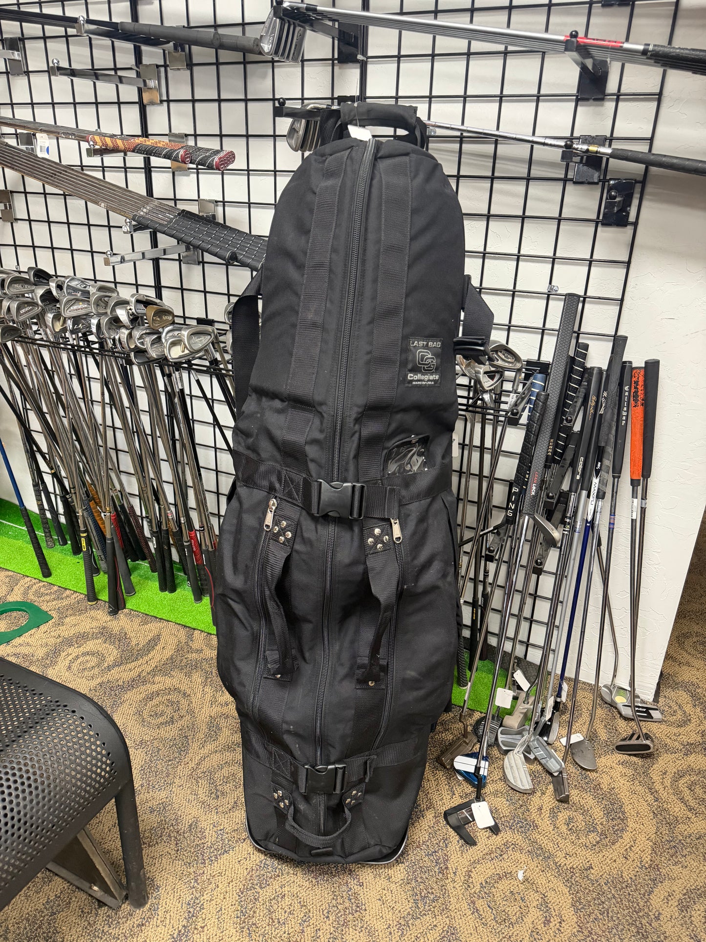 Last Bag Collegiate Travel Golf Bag (used)