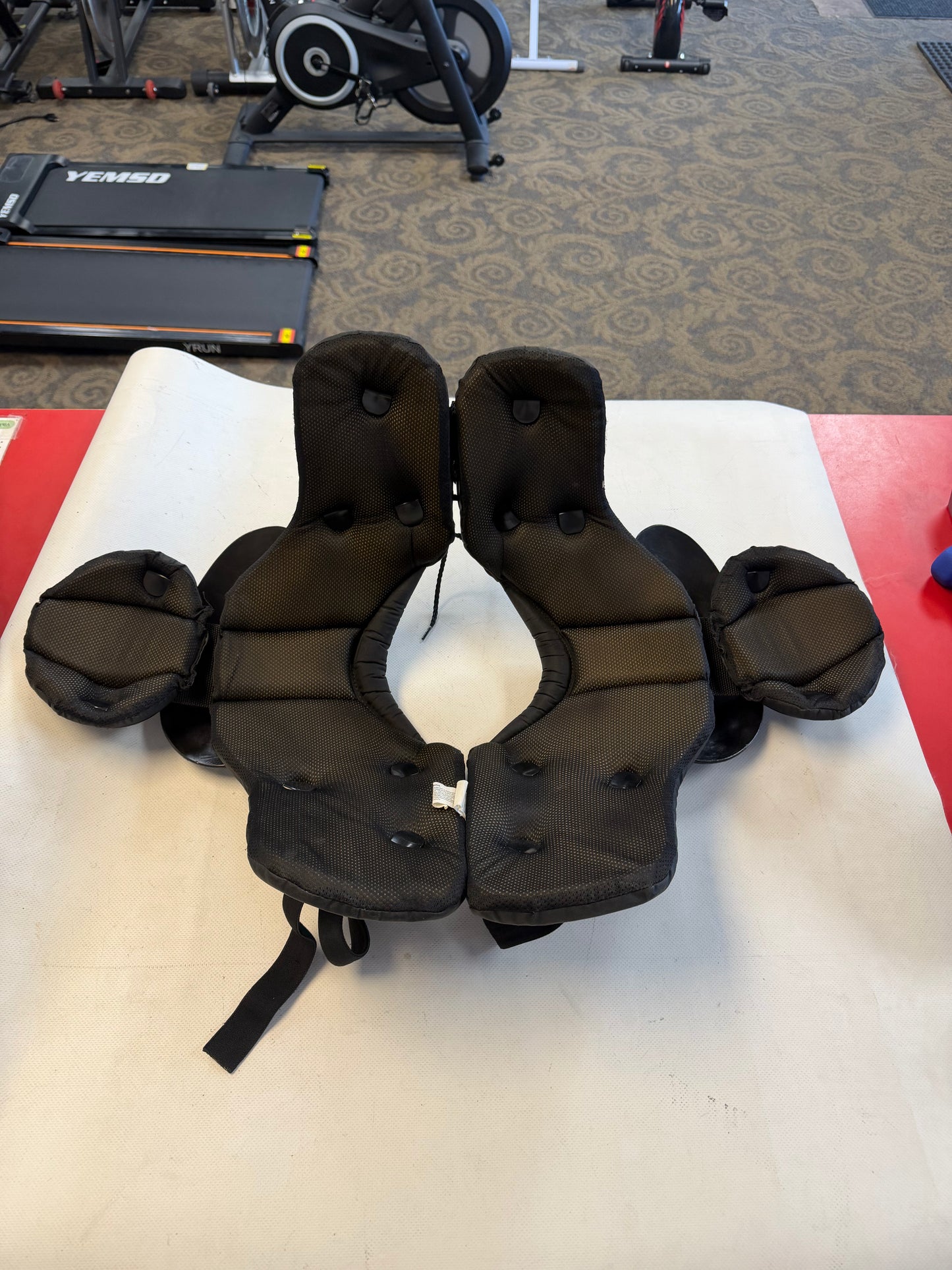Champro Scorpion shoulder pads youth Large (used)