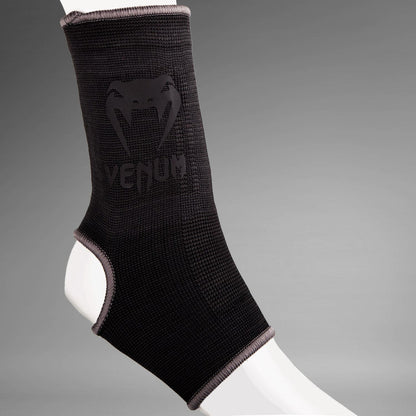 Venum Kontact Ankle Support Guards - High Quality Elasticated Cotton for Optimal Stability, Black/Silver