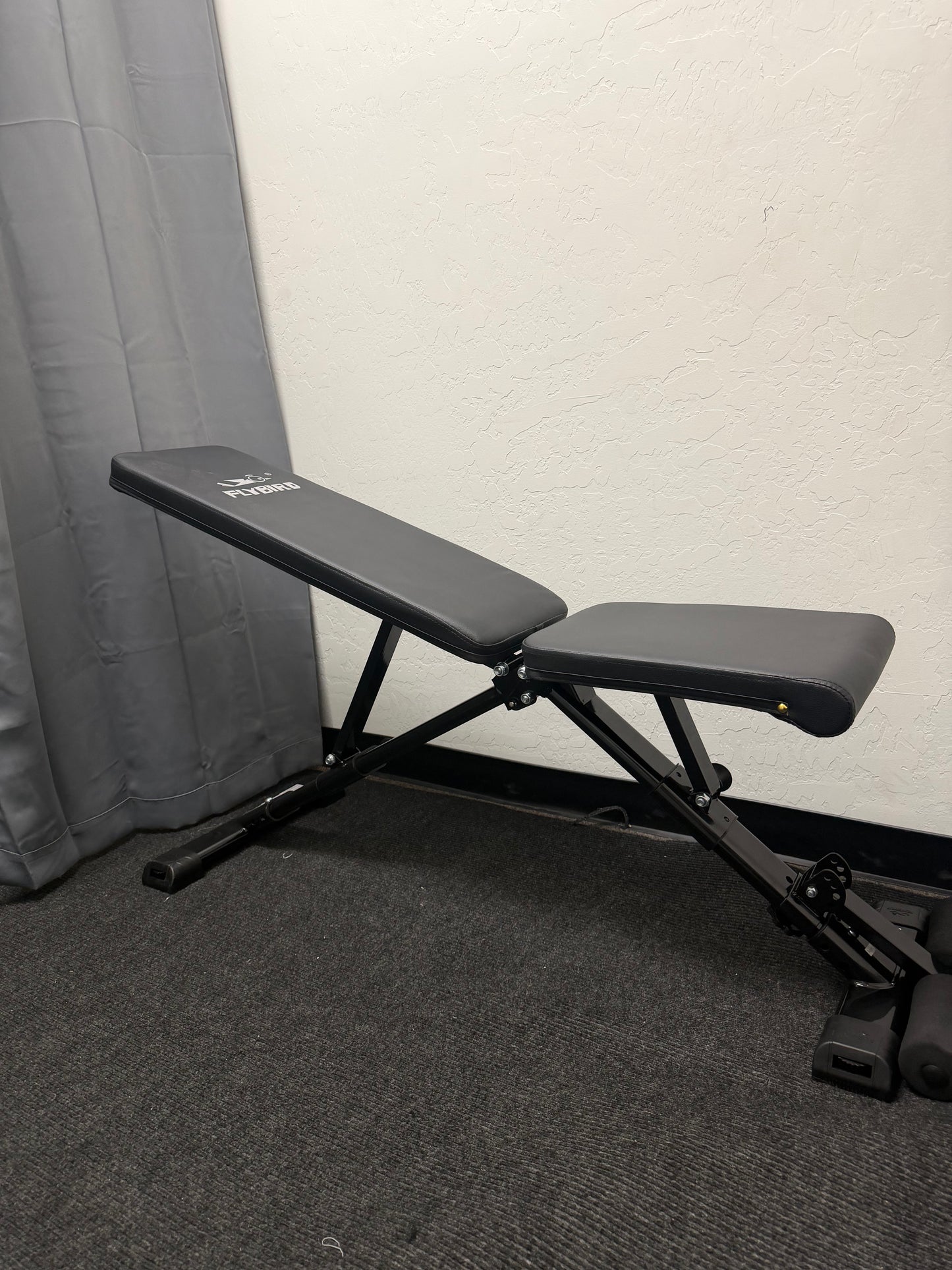Fly bird Adjustable Weight bench (used)