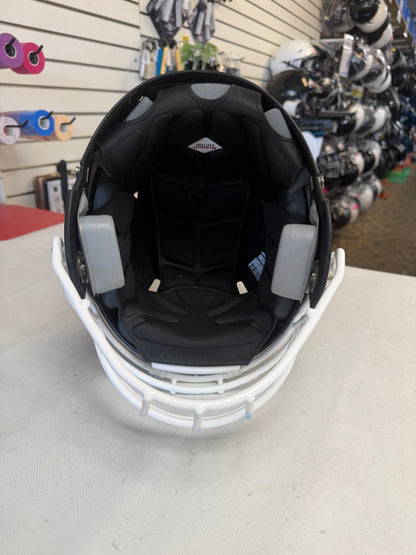 Riddell Victor-I 2025 Matte Black Youth Lg / Xl (used)