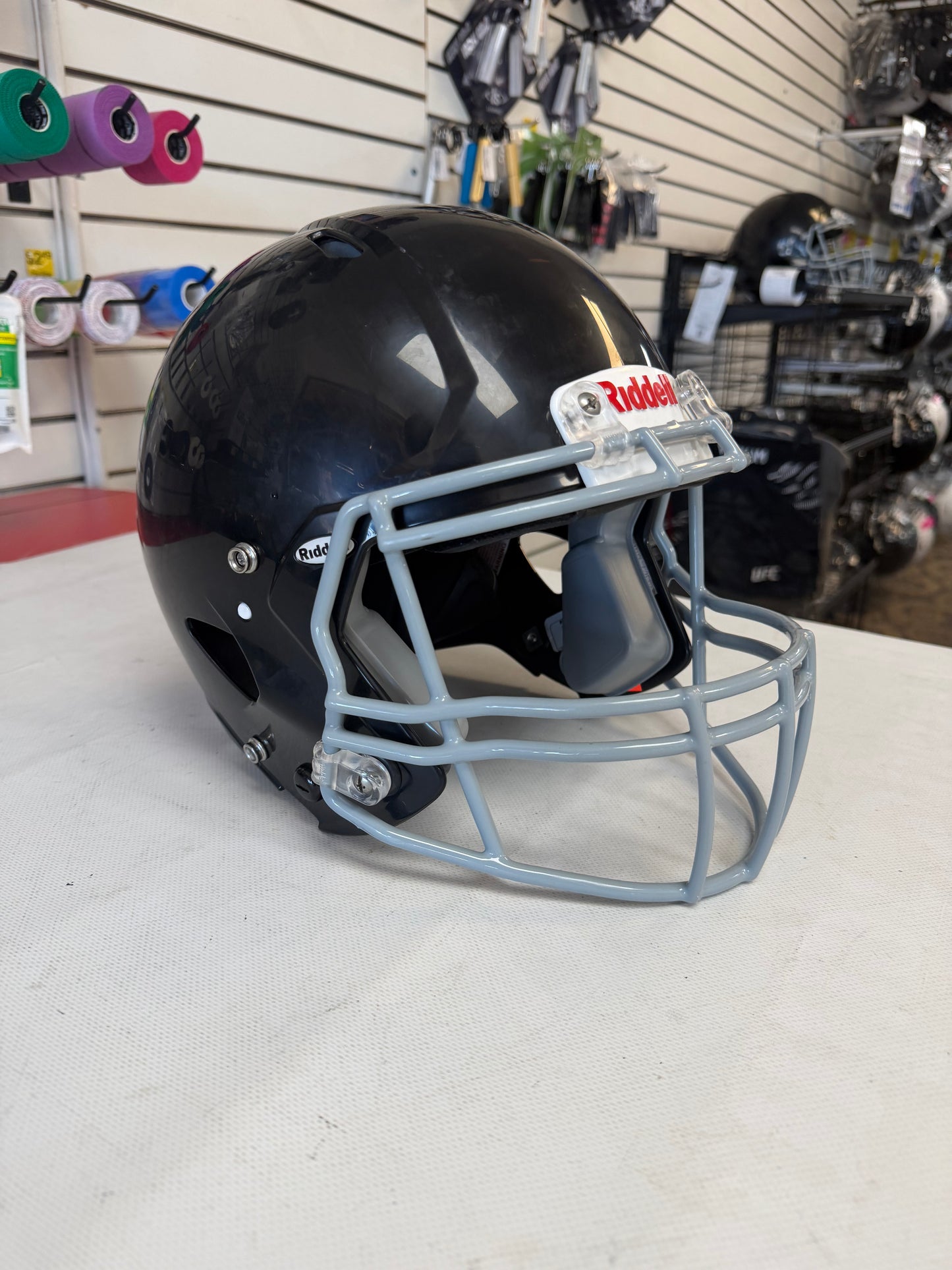 Riddell Victor-I Lg/Xl Black Football Helmet (used)