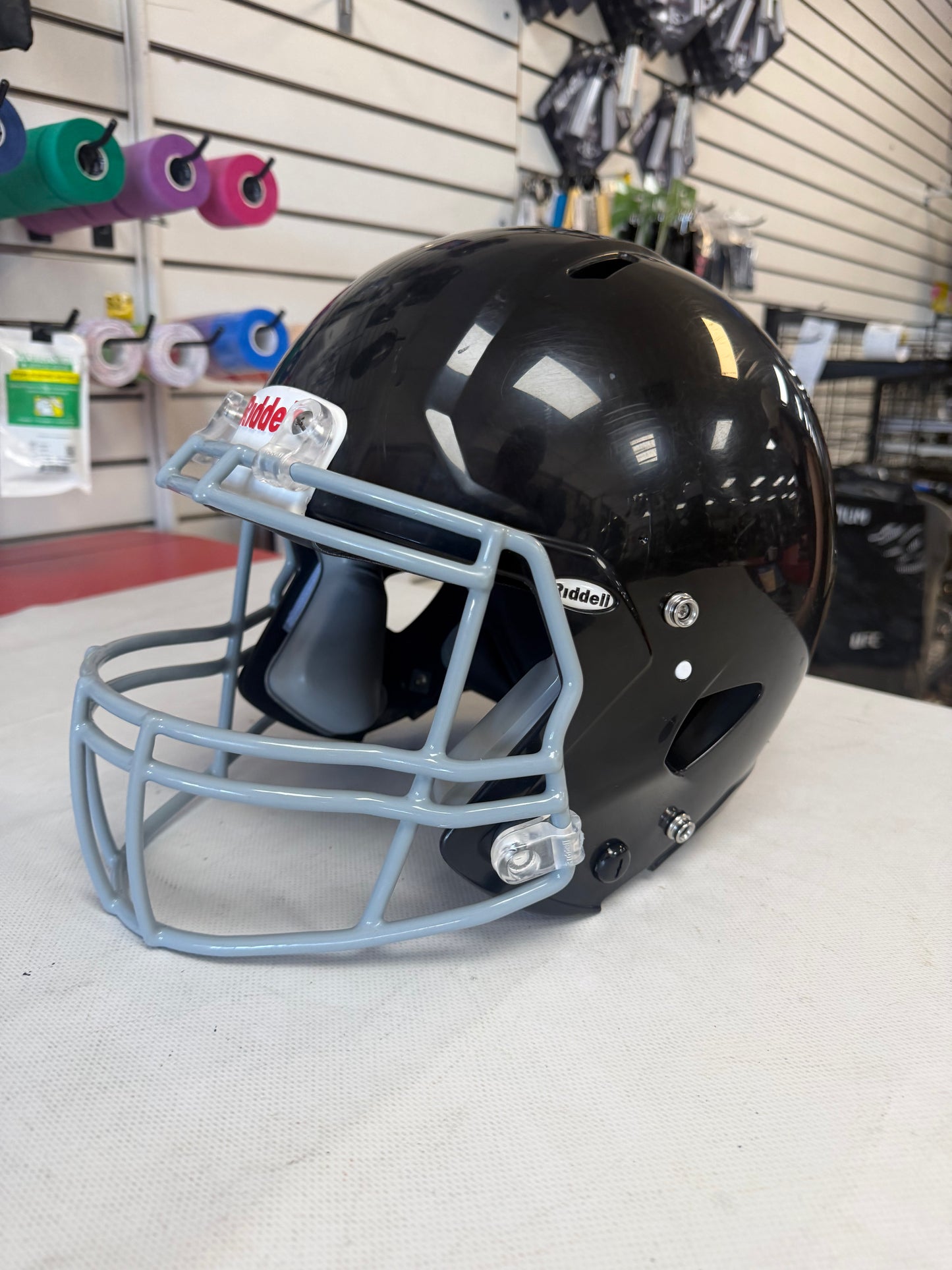 Riddell Victor-I Black Youth Lg/Xl Football Helmet (used)