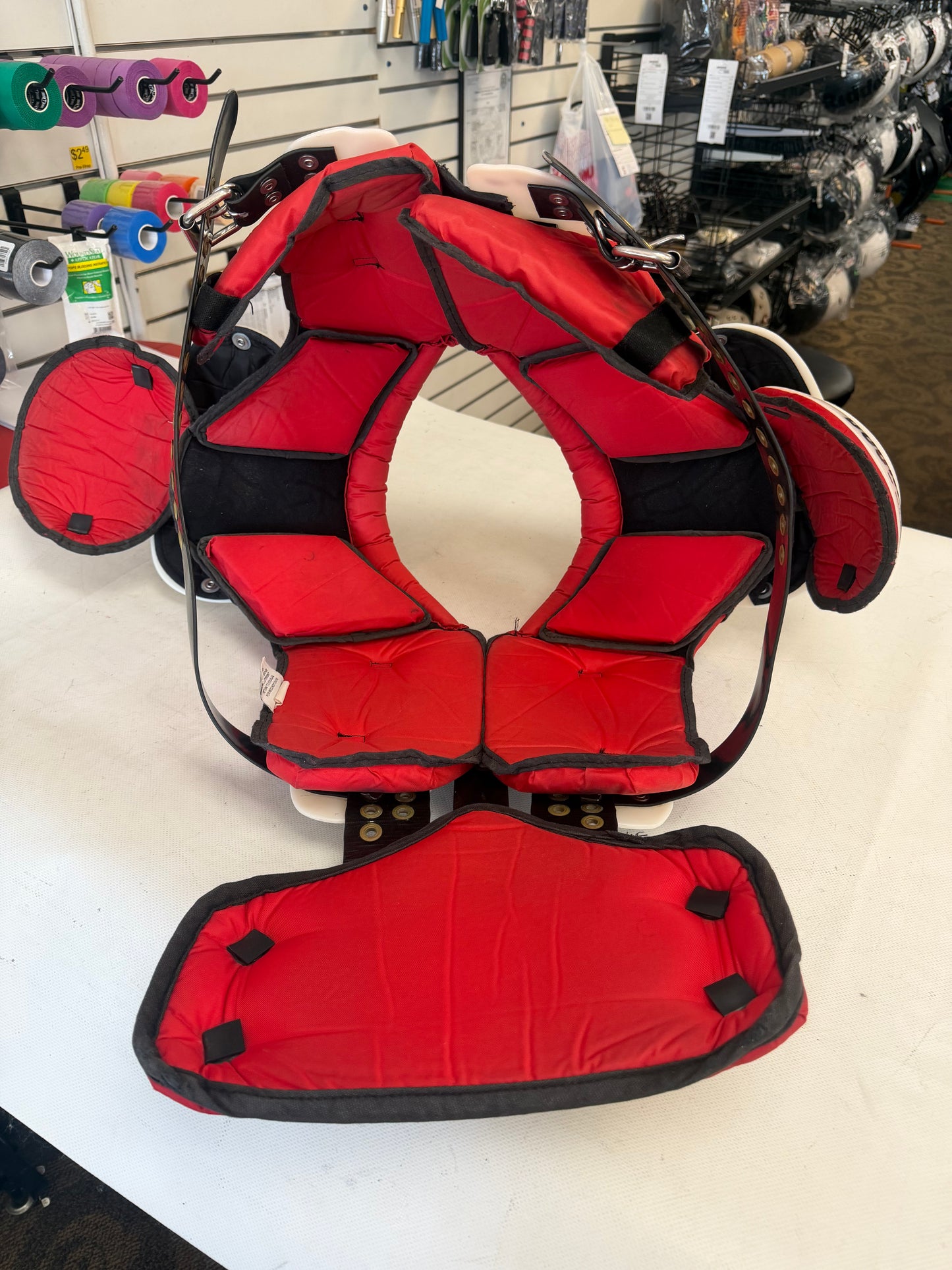 Douglas Adult Shoulder Pads (used) Size Large