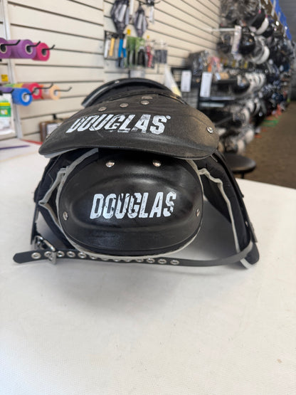 Douglas Legacy Adult Shoulder Pads size Medium (used)