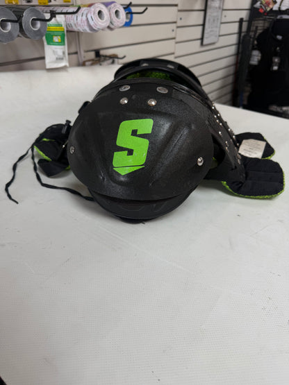 Schutt Y flex 4.0 2x small used youth shoulder pads