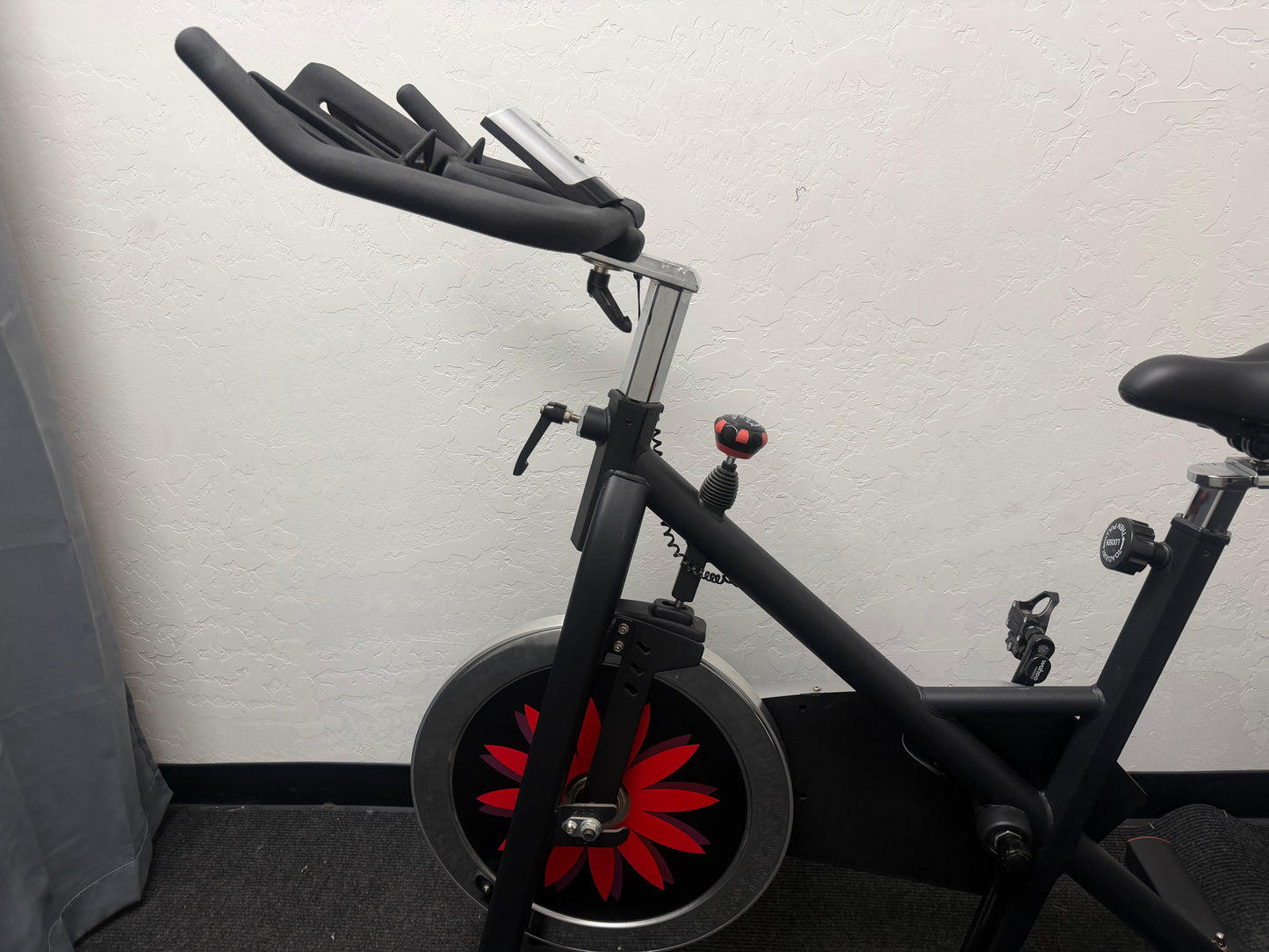 JOROTO Exercise Bike (used)