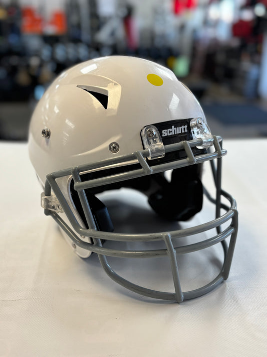Schutt Vengeance A11 2.0 2024 Helmet- Youth Small (used)