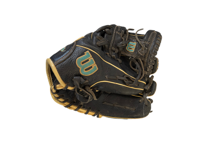 Wilson A1000 11.5” Right Hand Throw SB/BB Glove (Used)