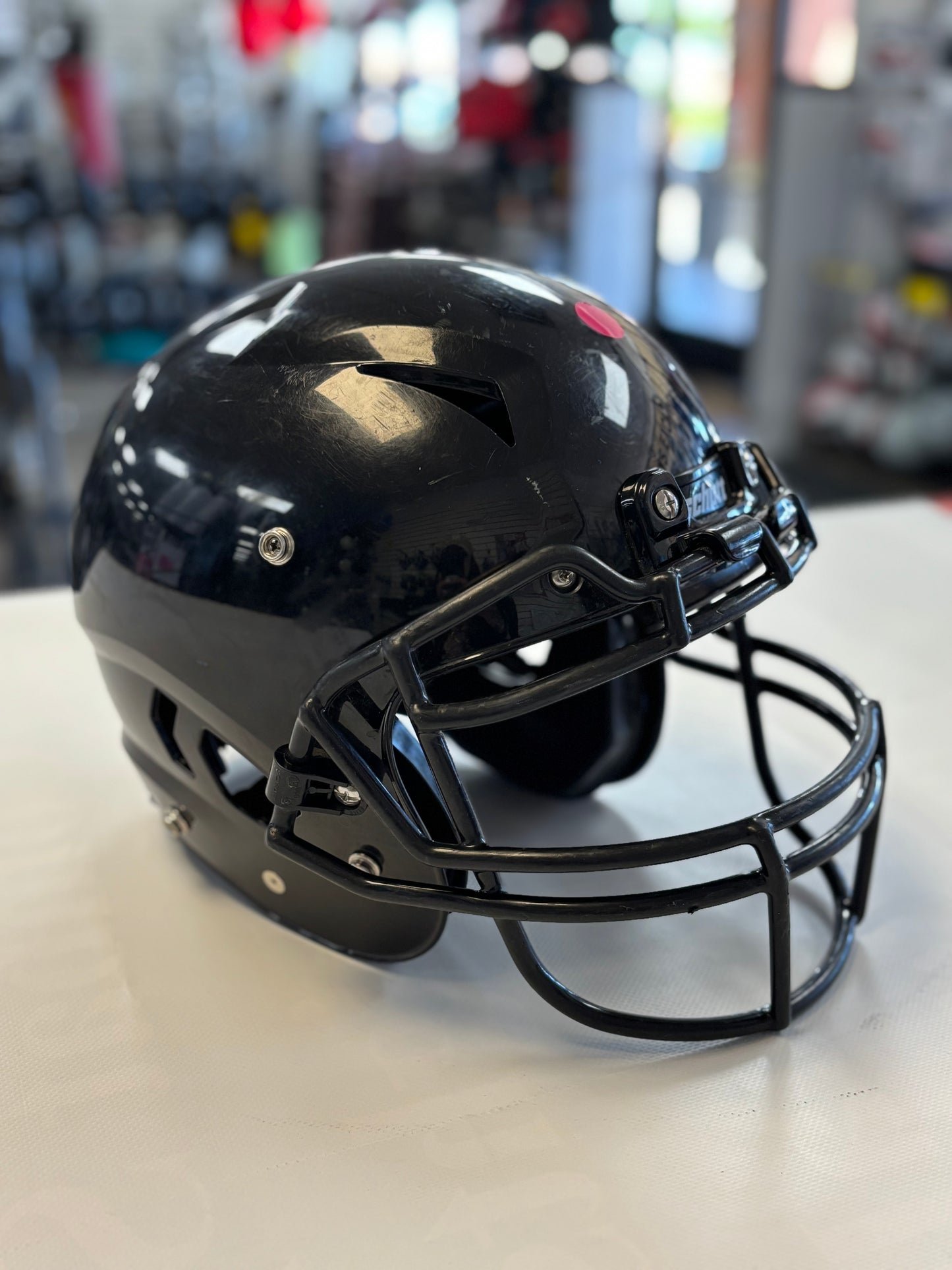 Schutt Vengeance A11 2022 - Youth Large (Used)