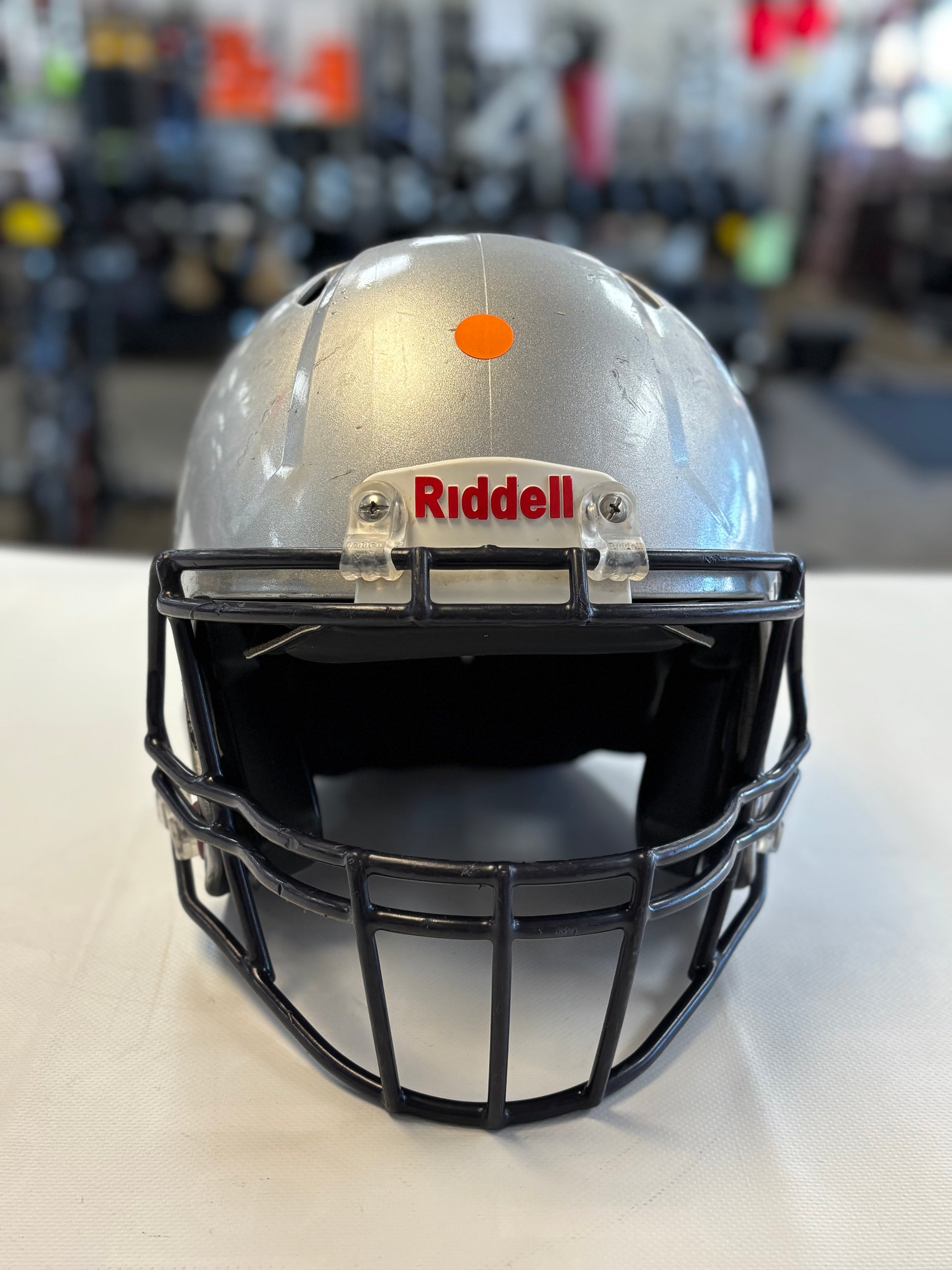 Riddell Victor-I 2022 Helmet- Youth S/M (used) – Sports Exchange