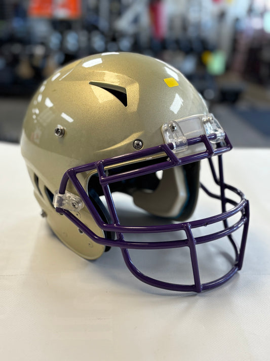 Schutt Vengeance A11 2019 Helmet - Youth Small (used)