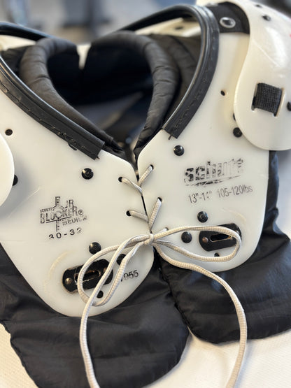 Schutt Shoulder Pads - Youth Large (used)