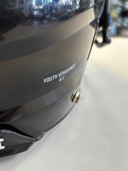 Schutt Vengeance A11 2022 - Youth Large (Used)